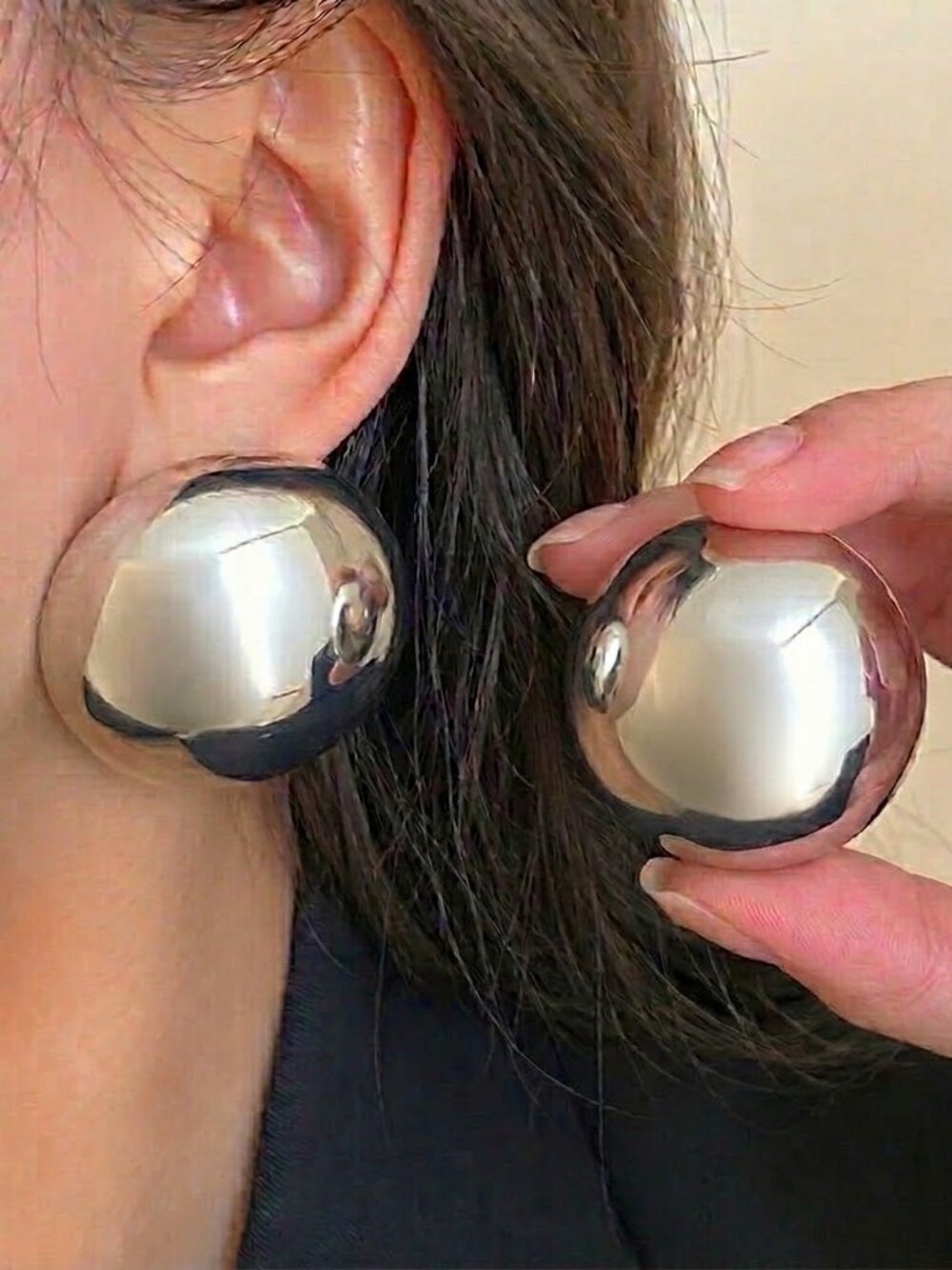 ✨ STUNNING Chunky Silver Dome Statement Earrings Sphere Silhouette.